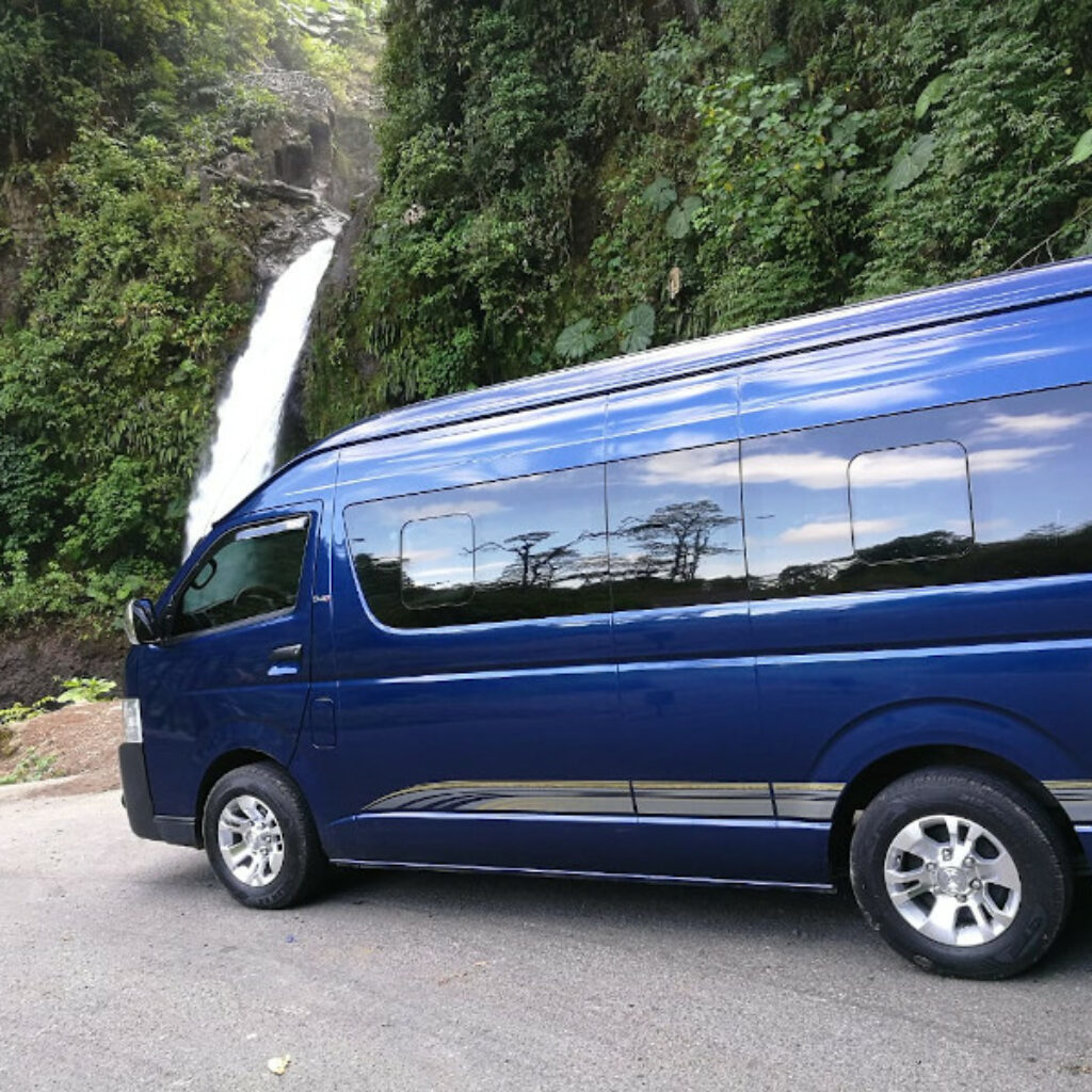 Getting to Pavones – Buseta
